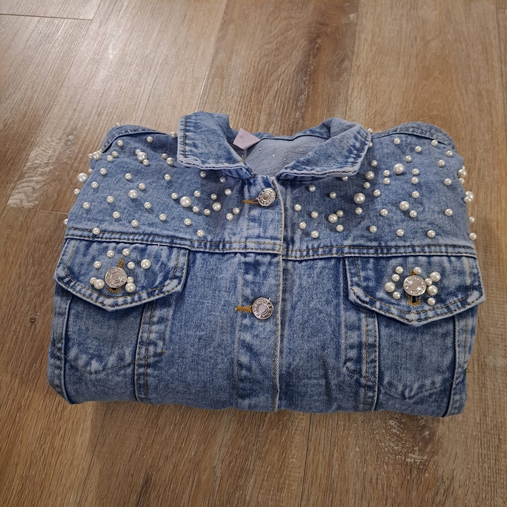 Blue Denim Jacket White Pearl Studs Women's Jacket NWOT - Picture 8 of 12